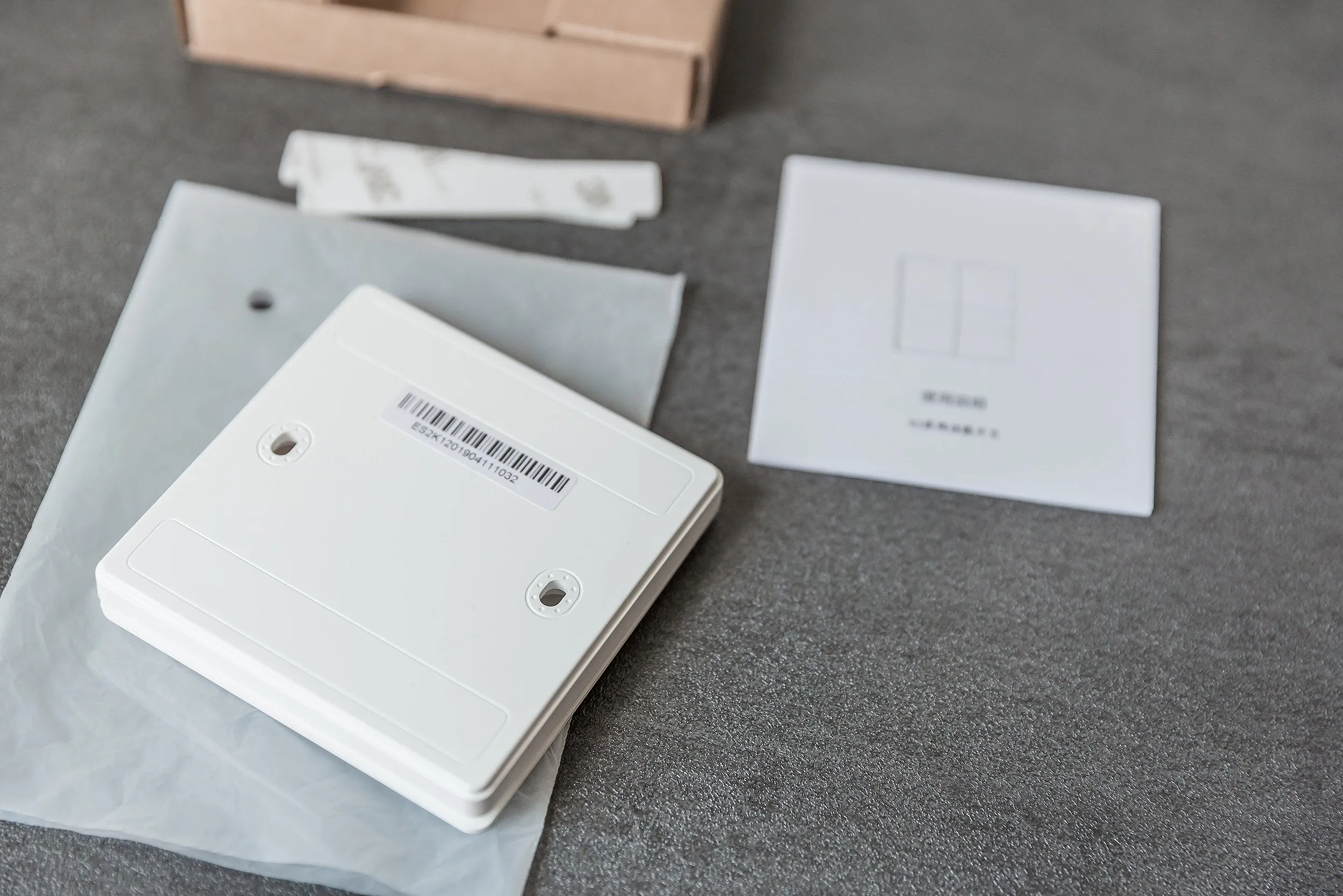 1 keys wireless kinetic energy switch with dimming for our chandeliers.