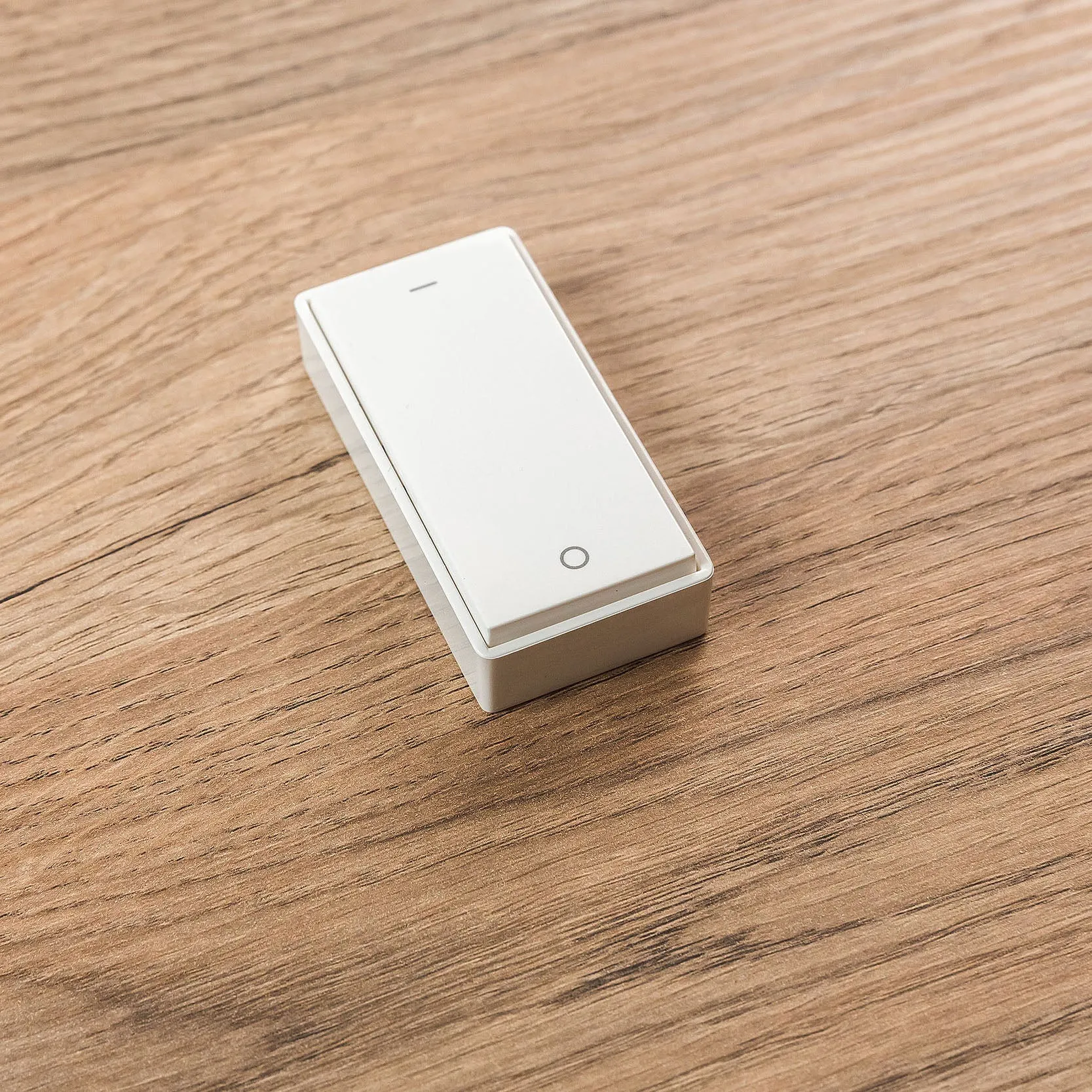 1 keys wireless kinetic energy switch with dimming for our chandeliers.