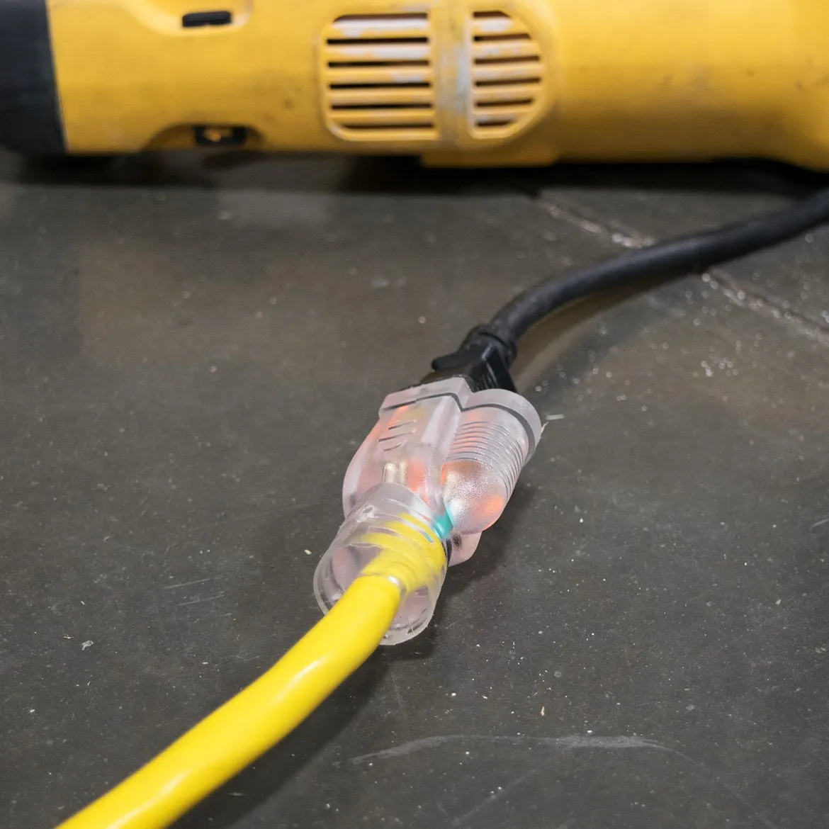 DuroMax Small Generator Cords and Cover Starter Kit (Fits 5,500 Watt Units and  Lower)