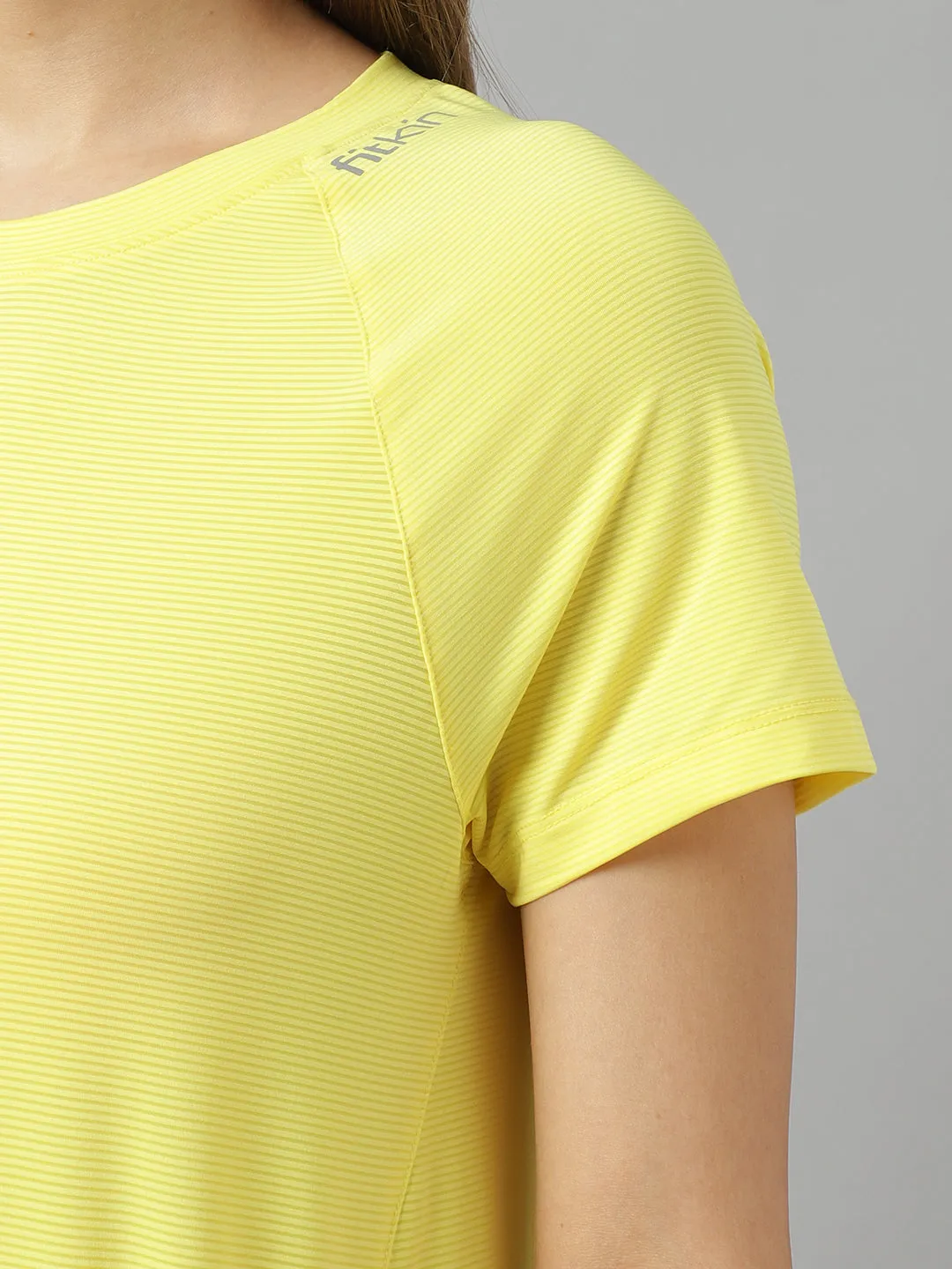 Fitkin women self stripes round neck short sleeves t-shirt