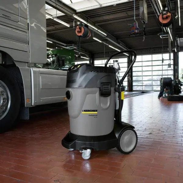 Karcher 70L Wet & Dry Vacuum Cleaner - NT 70/3