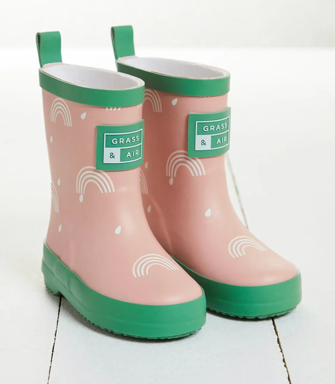 Kids Pink Rainbow Colour Changing Wellies | Grass & Air
