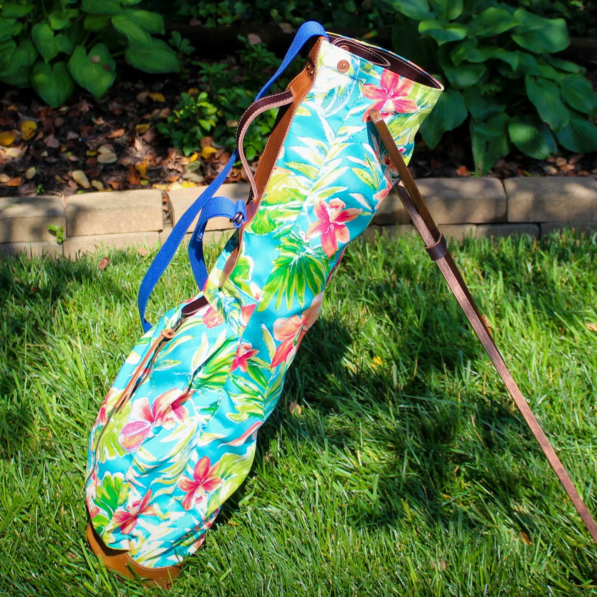 Lagoon Tropical Floral/Saddle Heritage Sunday Golf Bag
