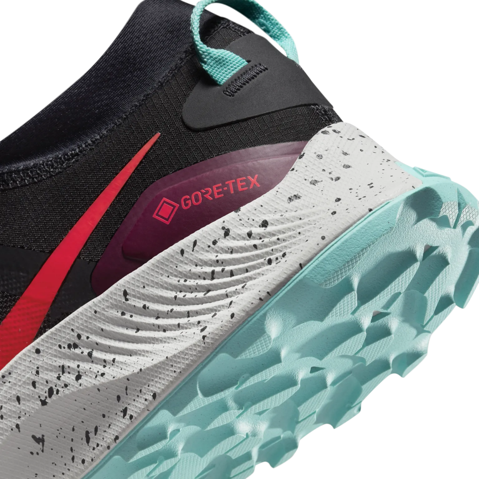 Nike Mens Pegasus Trail 3 Gore-Tex
