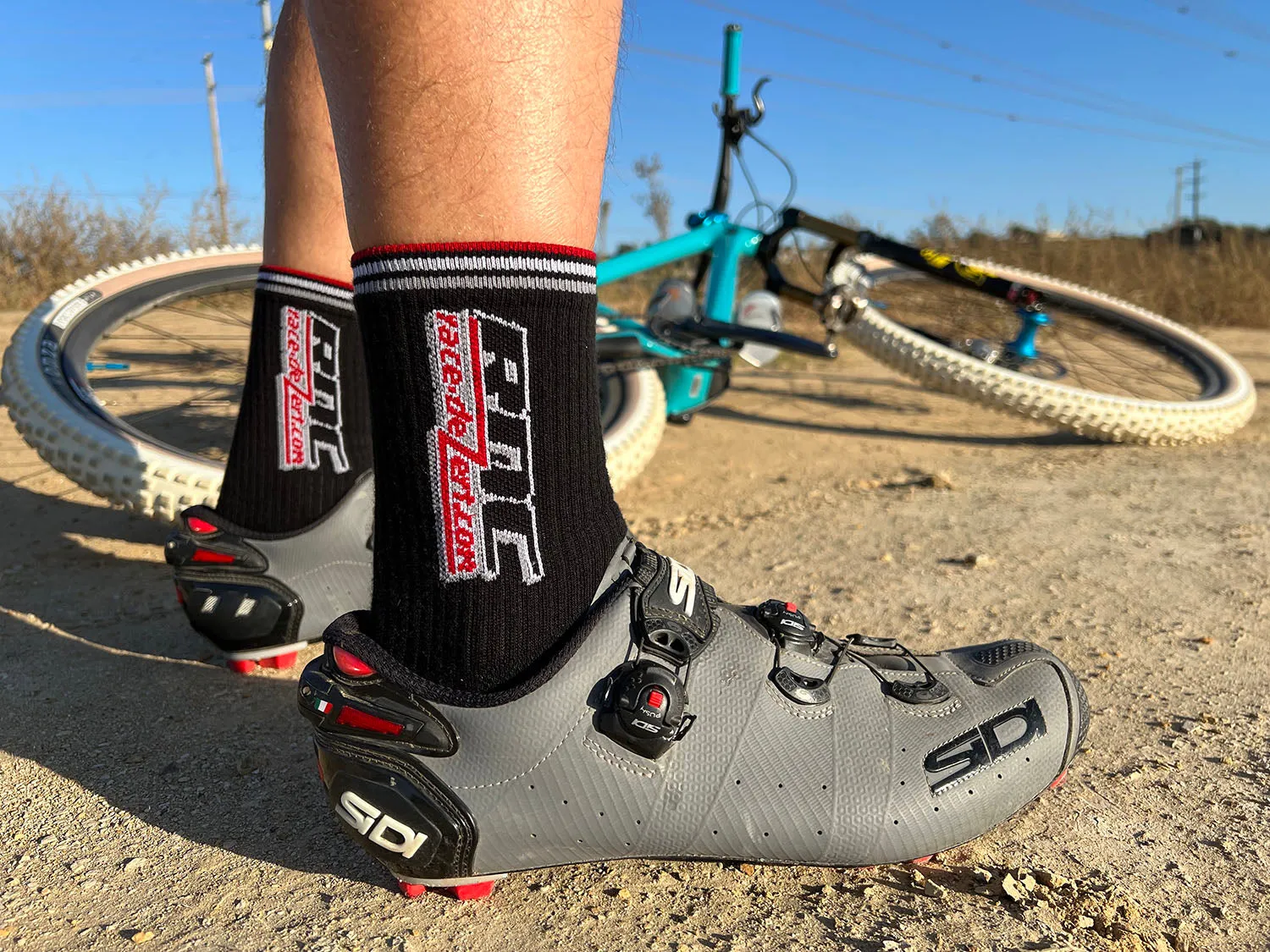 Race-Dezert Socks