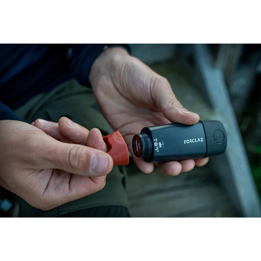Rechargeable torchlight and external battery - 210 lumen - DYNAMO 900 PWB