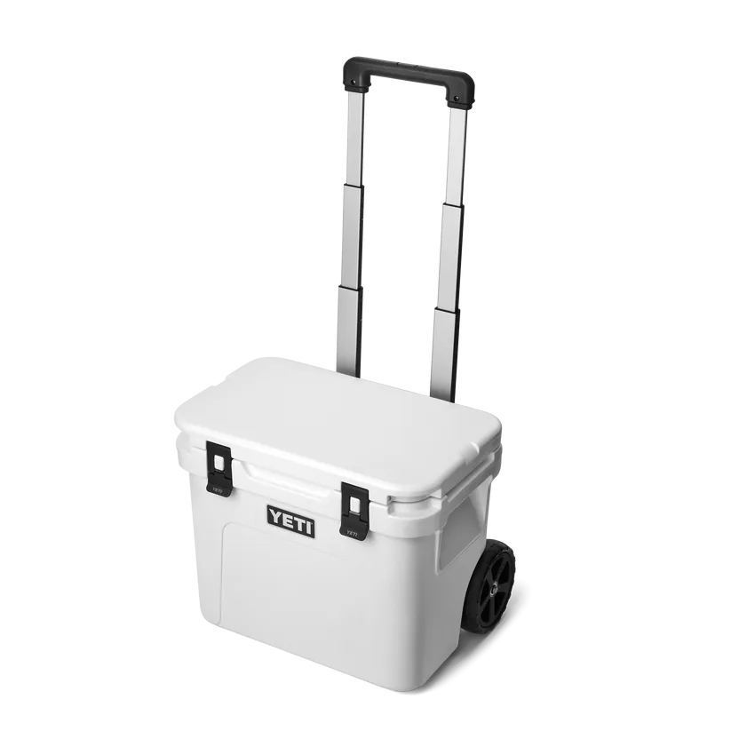 Yeti - Roadie 32 Wheeled Cooler - White